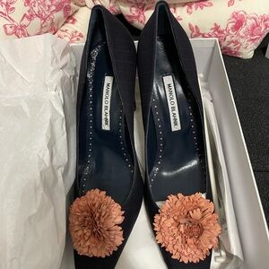 Manolo Blahnik Dark Blue & Coral Floral Heels Sohemoff